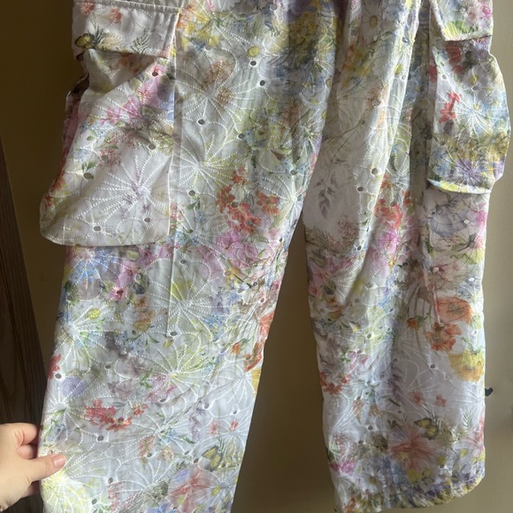 Floral Wide Leg Cargo Pants - Picture 7 of 8